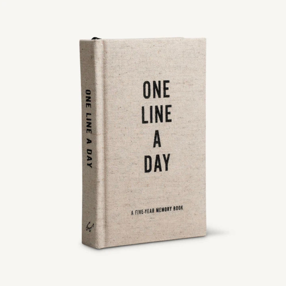 Canvas One Line a Day: A Five-Year Memory Book