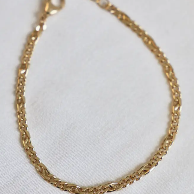 Grace Figaro Chain Bracelet